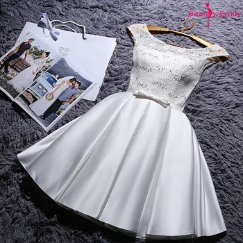 Grožis-Emily Nėrinių Rankovių Valtis Kaklo Bridesmaid Dresses Trumpas 2019 Lankas Tuščiaviduriai Vestuves Suknelė Svečias Plisuotos Prom Dress