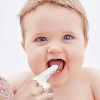 Kūdikio nagų valiklį, gazas piršto pristatomos vaikiškos lovelės, kūdikių liežuvio valiklis, tinka kūdikiams nuo 0-24 mėnesiai